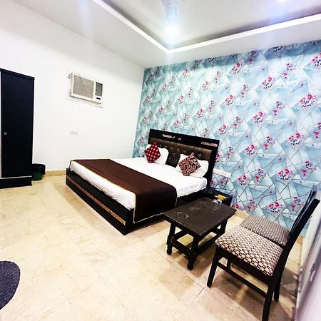 Hotel Ashoka Palace Near Igi Airport New Delhi Exterior photo